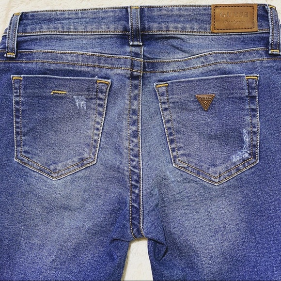 Guess Jeans Size 25 - Picture 3 of 7